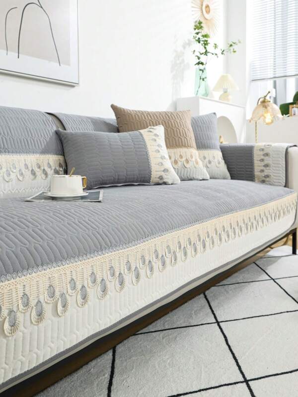 1pc Feather Embroidery Quilted Couch Cover, Sofa Couch Cover, Feather Embroidered Quilted Detail Sofa Towel,Backrest And Armrest Not Included